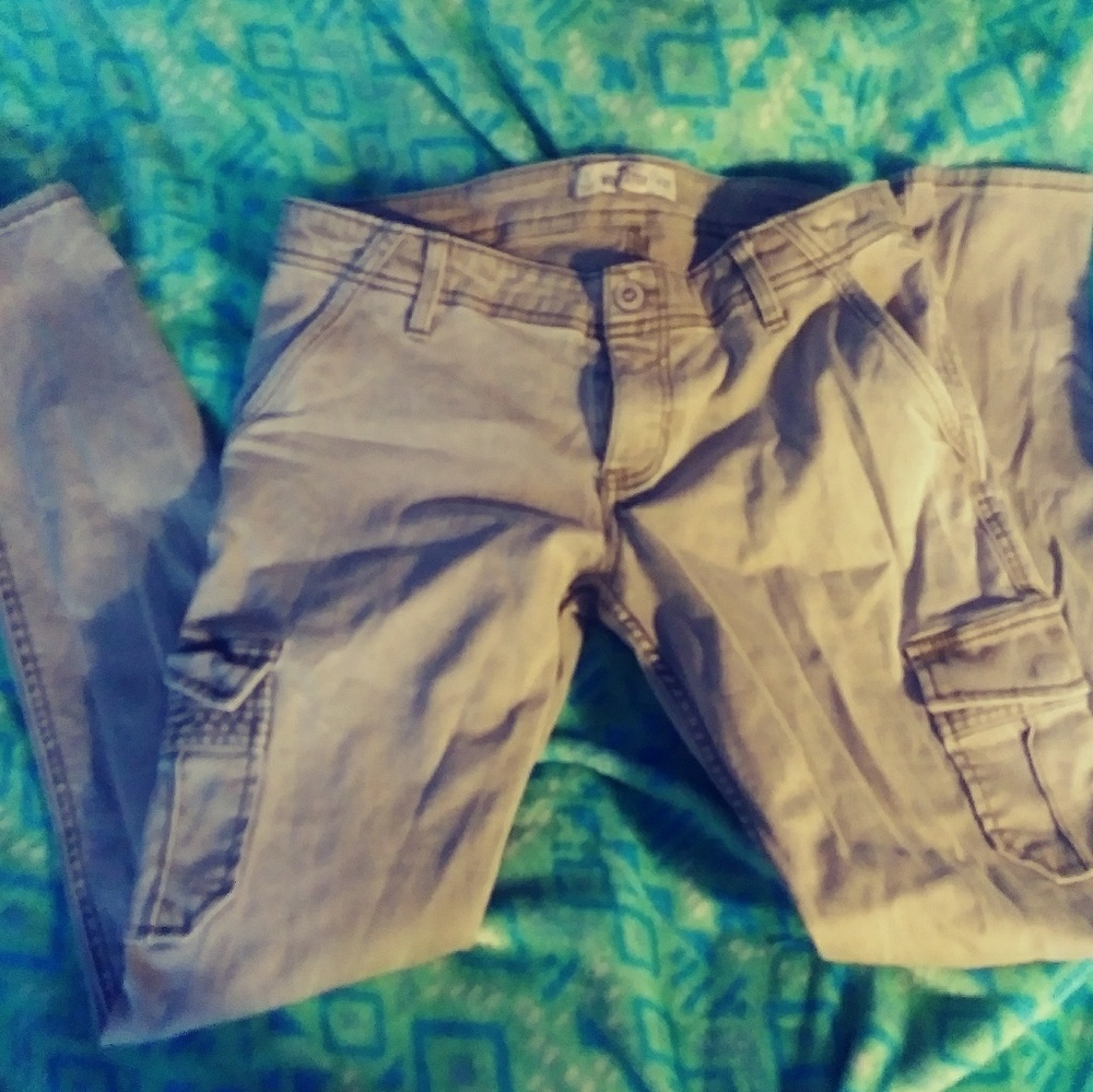 Hollister cargo skinny jeans size 3 or size 26